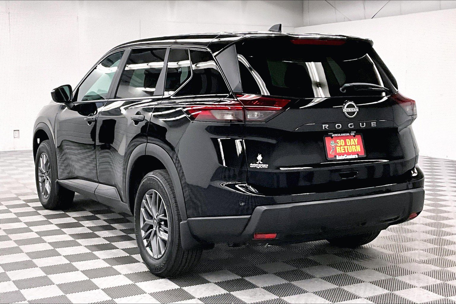 New 2026 Nissan Rogue S FWD image 4