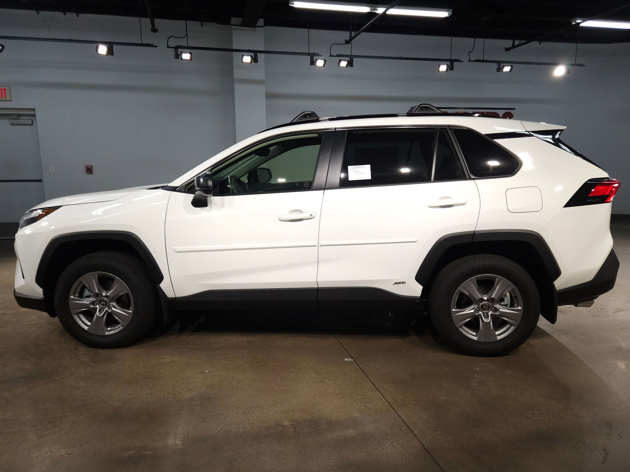 New 2025 Toyota RAV4 LE image 4