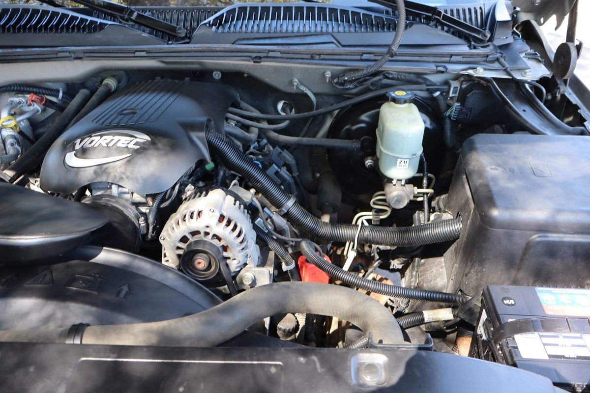 Used 2002 Chevrolet Silverado 1500 LS w/ Heavy Duty Suspension Pkg AWD/4WD image 36