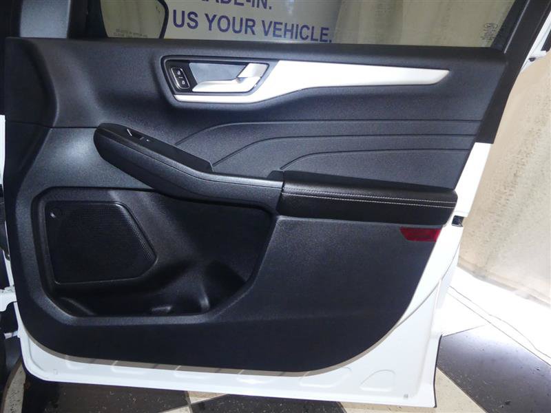 Used 2022 Ford Escape SEL w/ Technology Package FWD image 24