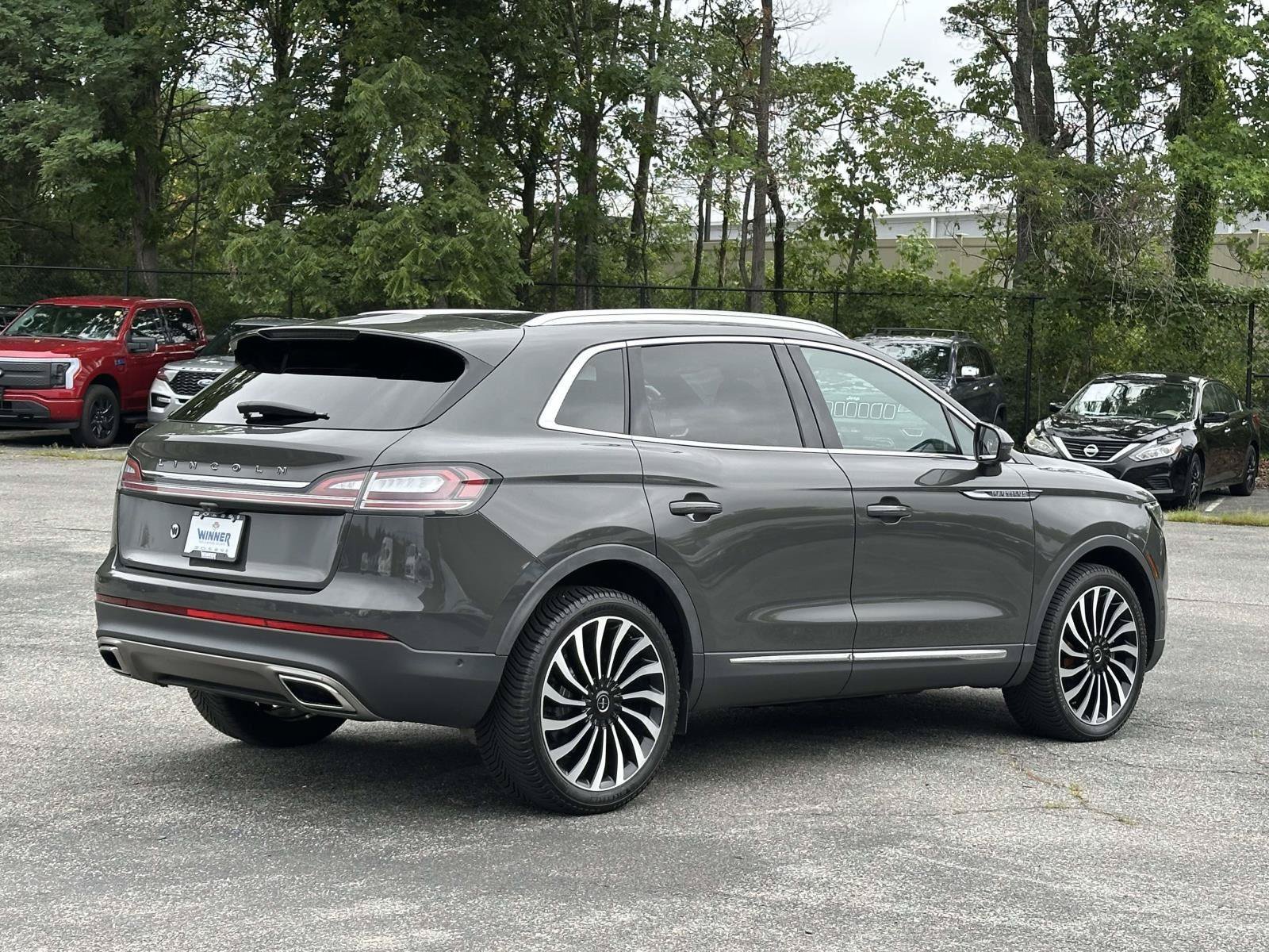 Used 2022 Lincoln Nautilus Black Label AWD/4WD image 4