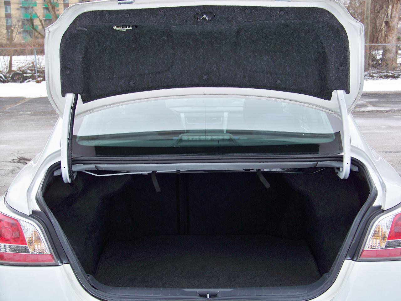 Used 2015 Nissan Altima 2.5 S w/ Power Driver Seat Package image 13