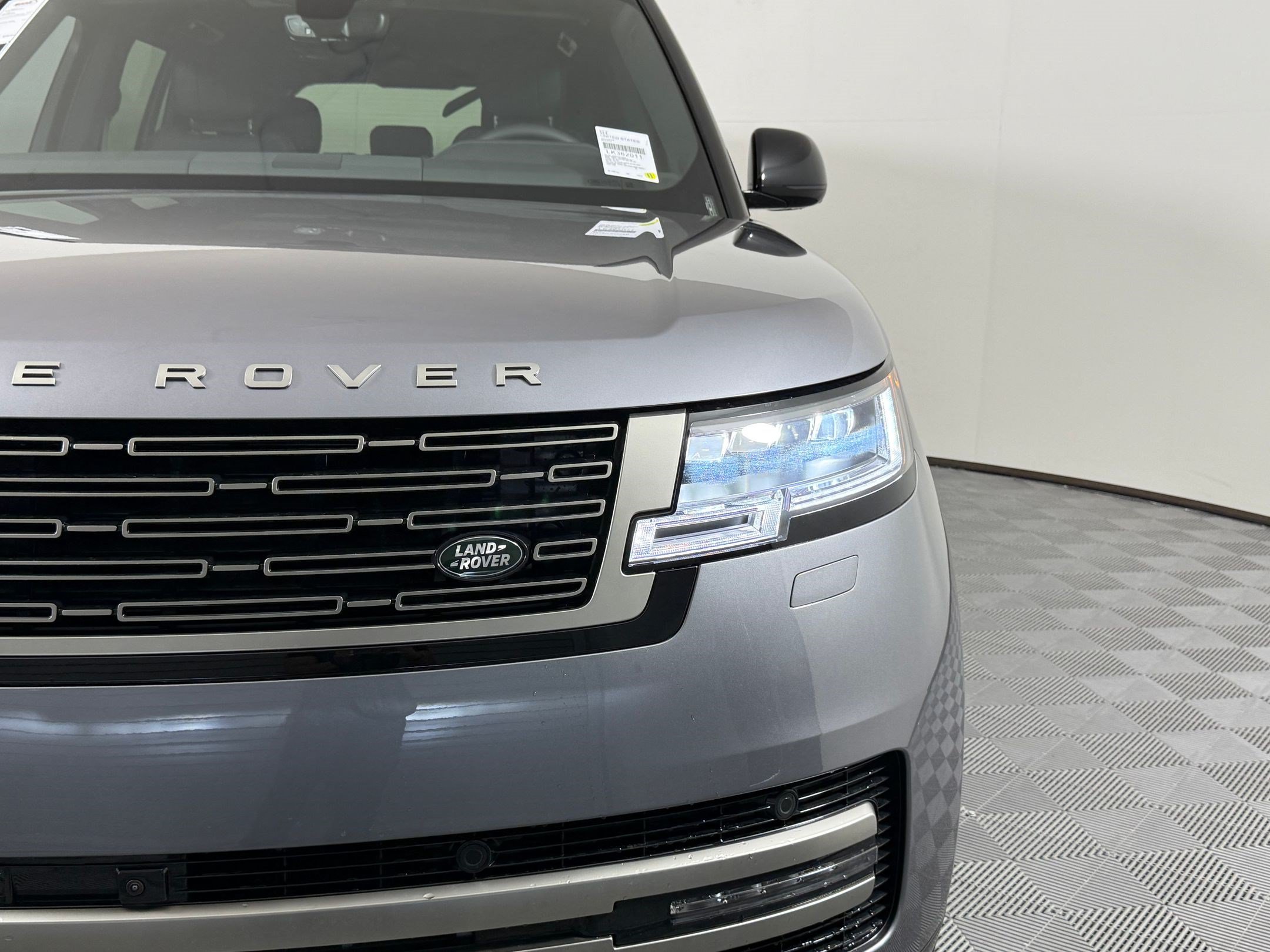 New 2026 Land Rover Range Rover Long Wheelbase SE AWD/4WD image 20