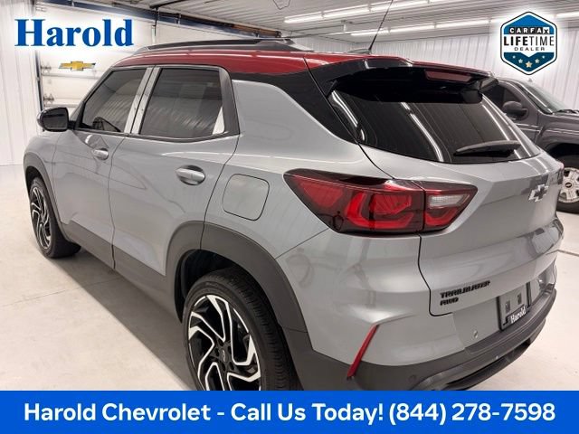 Used 2024 Chevrolet TrailBlazer RS w/ Driver Confidence Package AWD/4WD image 4
