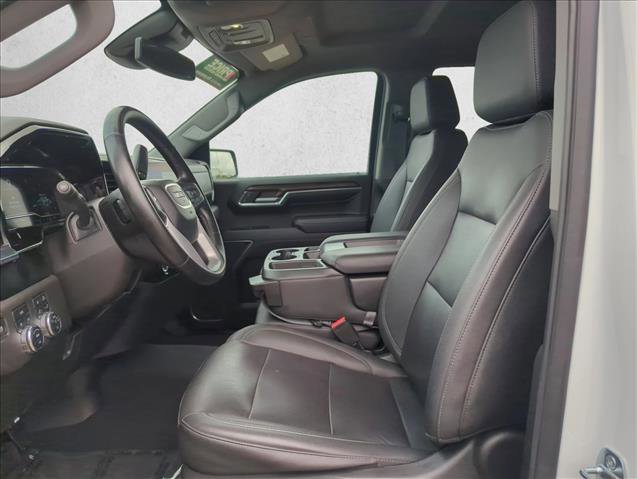 Used 2023 GMC Sierra 1500 SLT AWD/4WD image 16