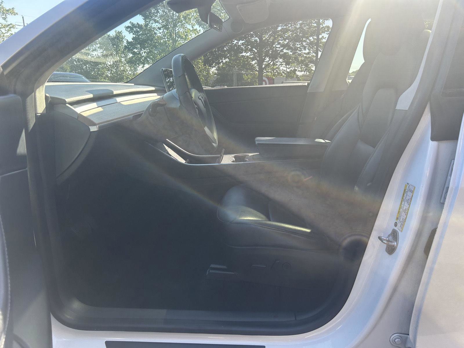 Used 2020 Tesla Model Y Long Range AWD/4WD image 22