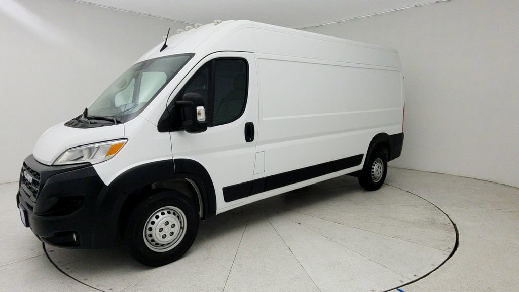 Used 2026 RAM ProMaster 2500 w/ Convenience Group FWD image 4