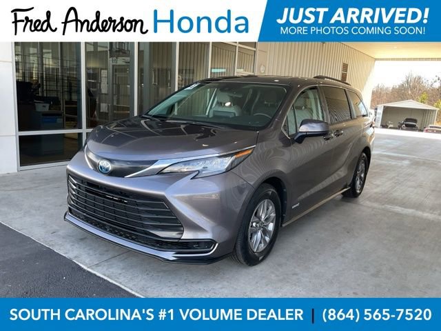 Used 2021 Toyota Sienna LE