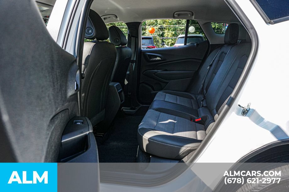 Used 2025 Chevrolet Trax LT FWD image 20