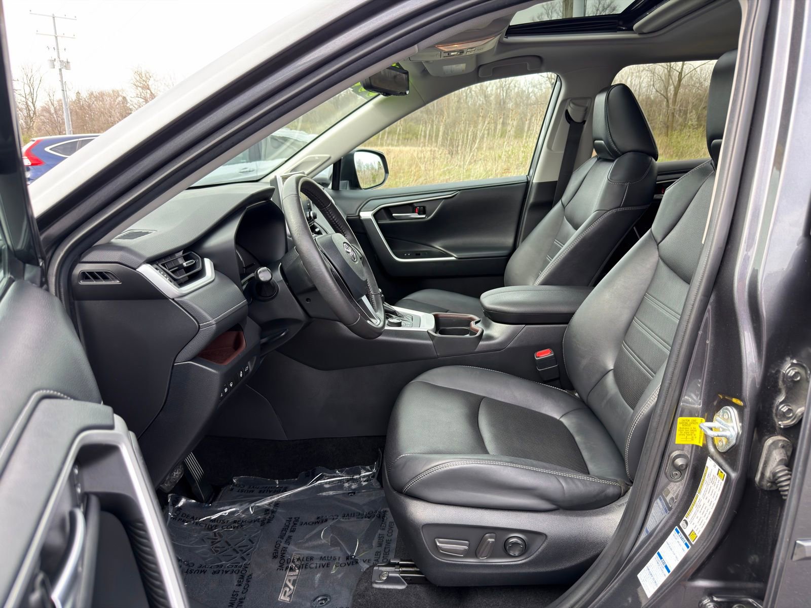 Used 2021 Toyota RAV4 Limited w/ Limited Grade Weather Package image 12