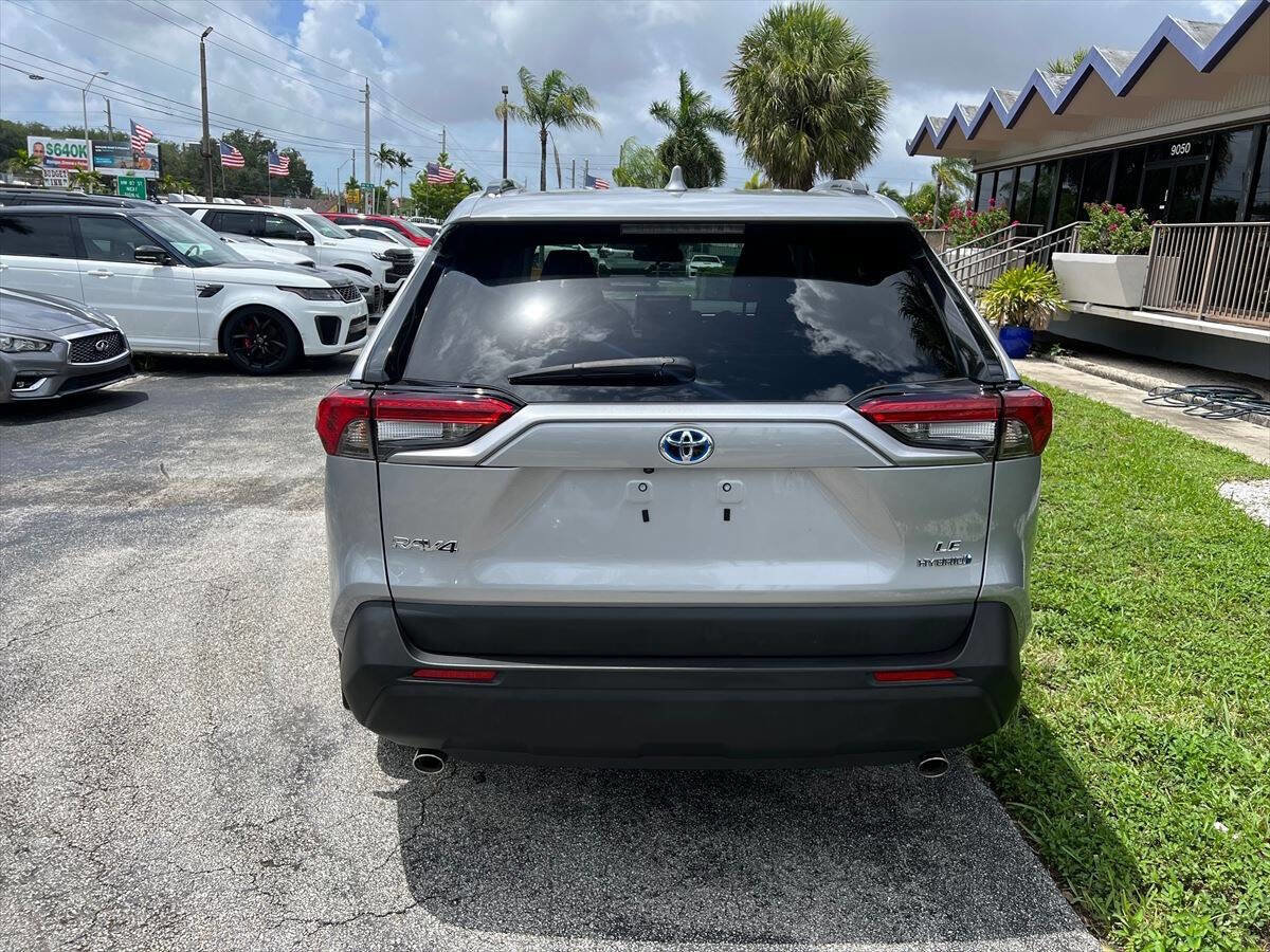 Used 2024 Toyota RAV4 LE image 6