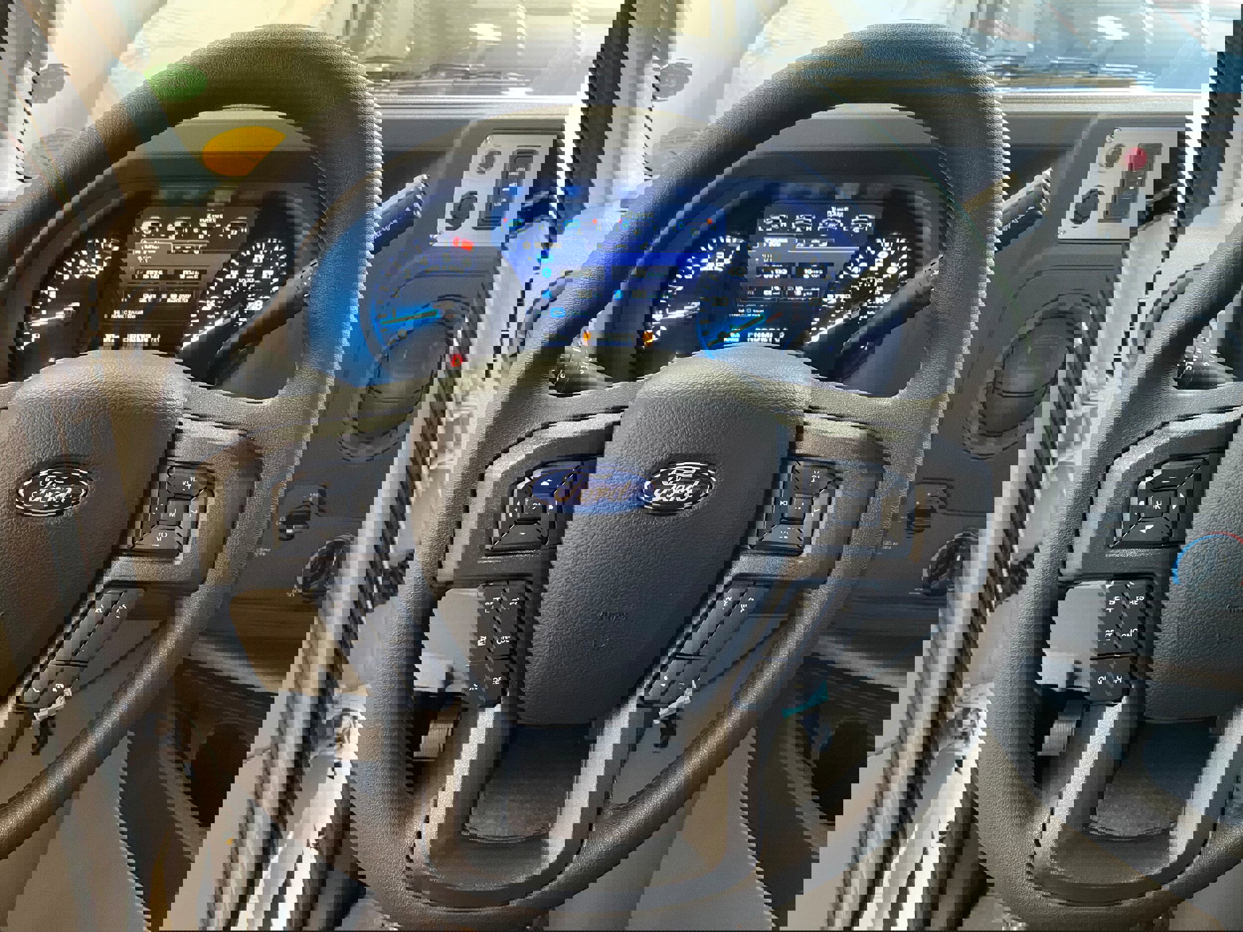 New 2026 Ford E-450 and Econoline 450 Super Duty w/ Power Equipment Group image 17