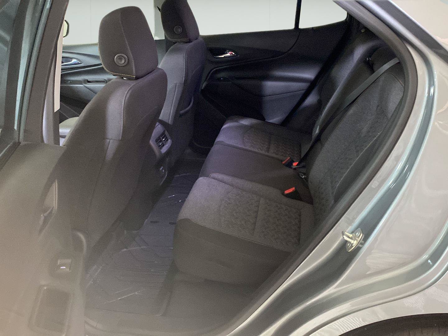 Used 2024 Chevrolet Equinox LT w/ LPO, Floor Liner Package FWD image 27