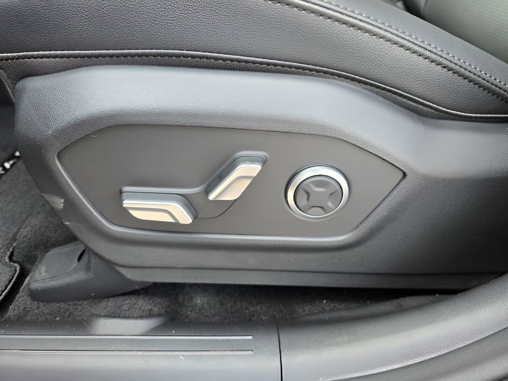 New 2026 Hyundai Santa Fe Limited image 16