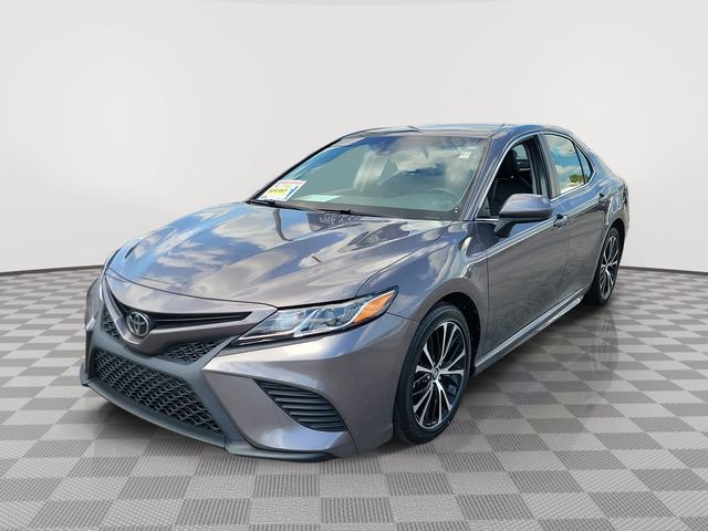 Used 2019 Toyota Camry SE FWD image 3