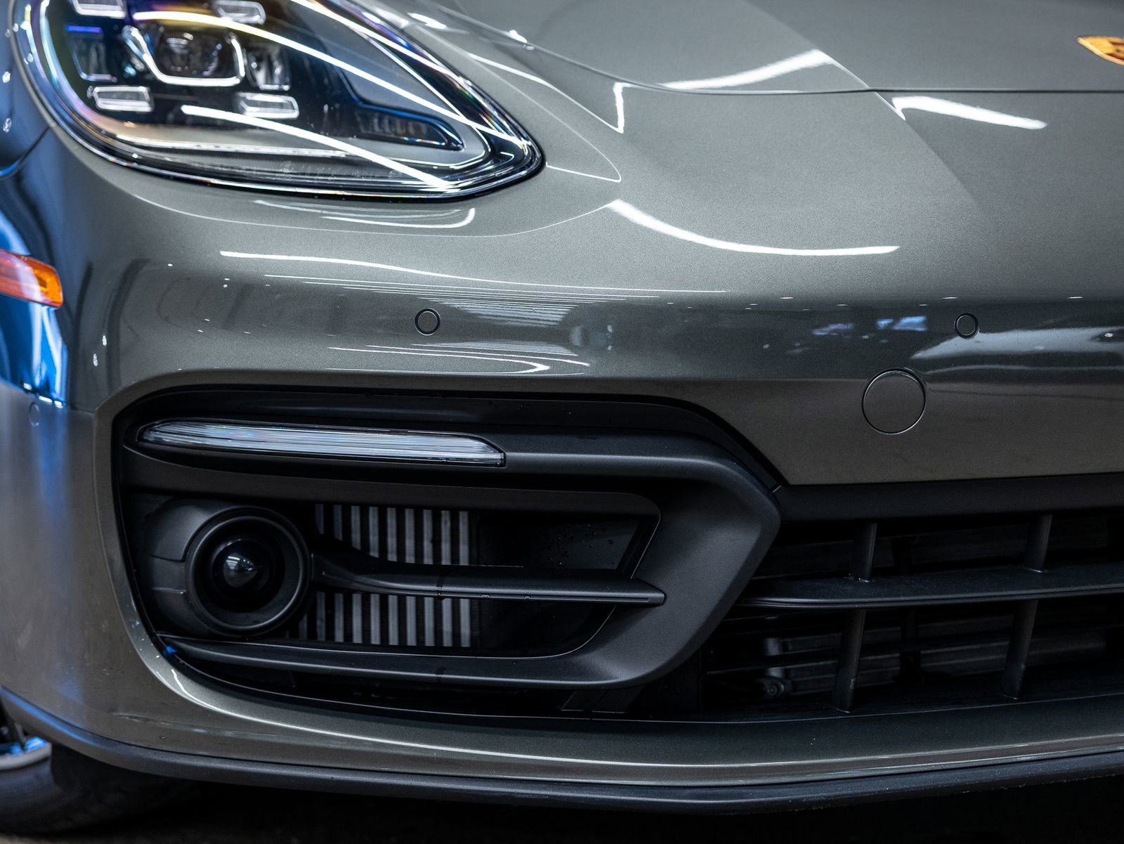 Certified 2023 Porsche Panamera Platinum Edition image 13