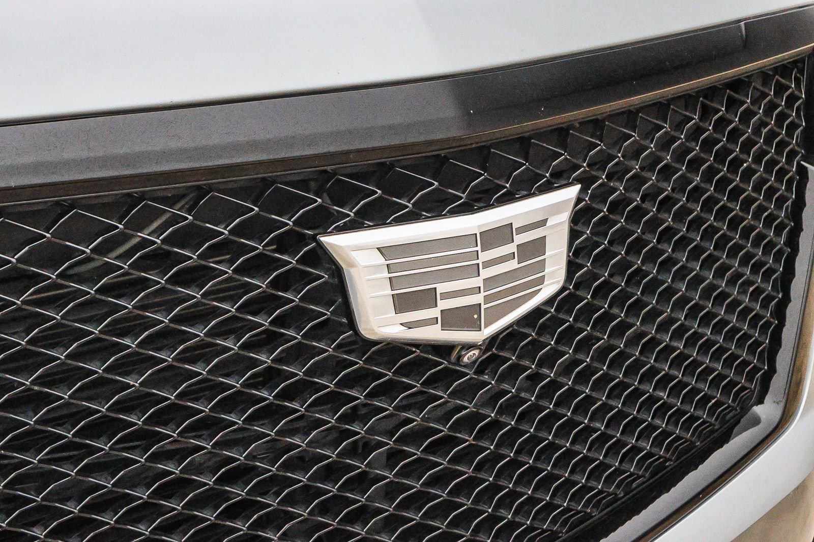 Used 2023 Cadillac Escalade Sport Platinum w/ LPO, ONYX Package image 16