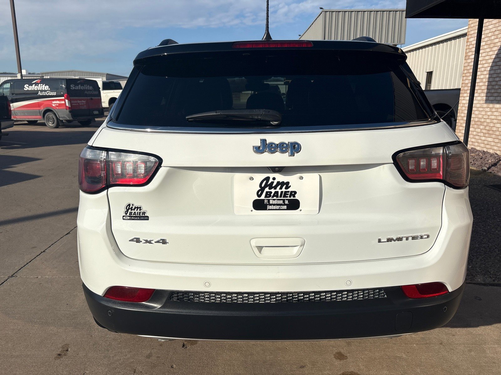 Used 2023 Jeep Compass Limited w/ Elite Group image 9