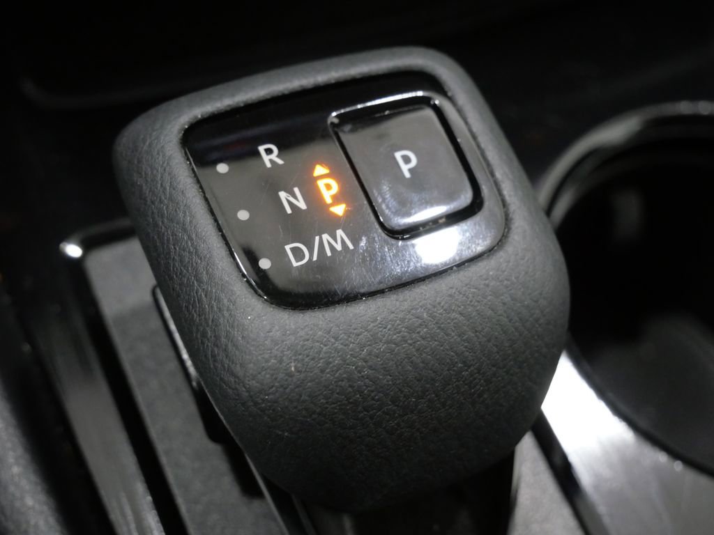 Used 2024 Nissan Rogue SV AWD/4WD image 22