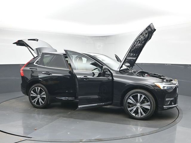 Used 2023 Volvo XC60 B6 Ultimate w/ Climate Package image 47
