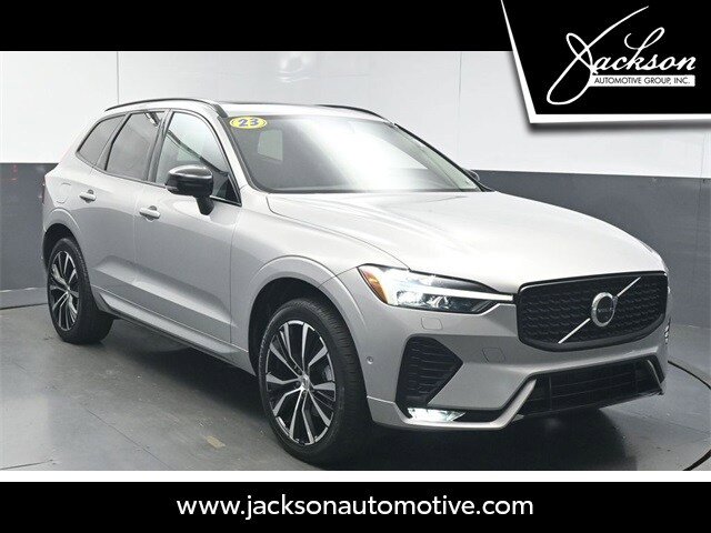 Used 2023 Volvo XC60 B5 Plus w/ Climate Package FWD image 1