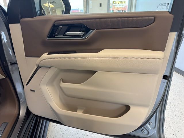 Used 2026 GMC Yukon Denali w/ Sun & Power Step Package image 53