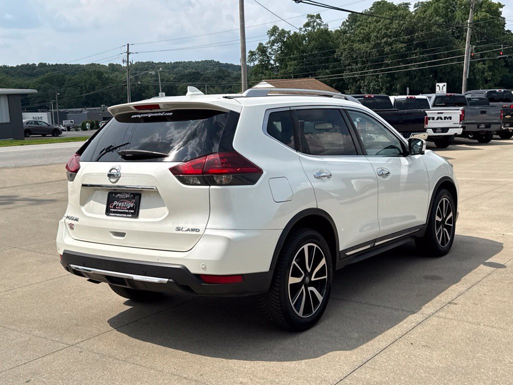 Used 2019 Nissan Rogue SL AWD/4WD image 16
