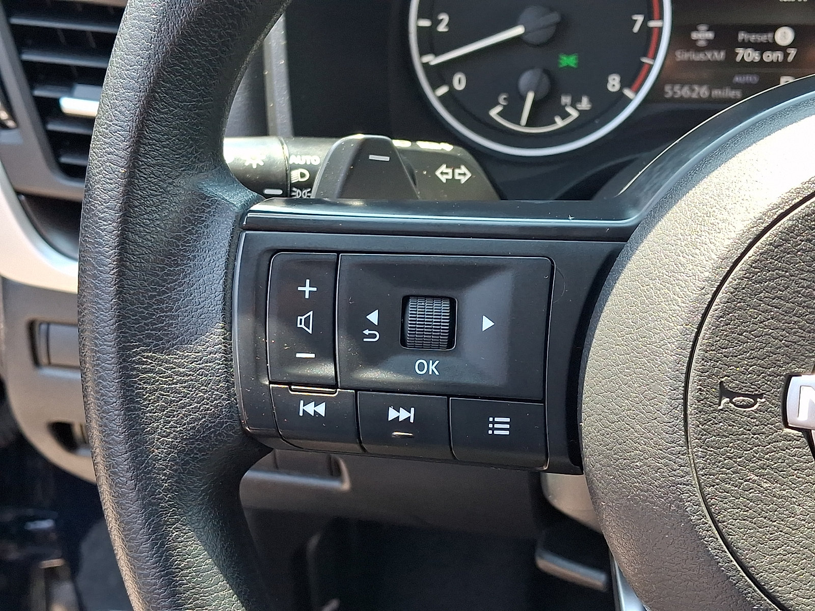 Used 2024 Nissan Rogue SV AWD/4WD image 22