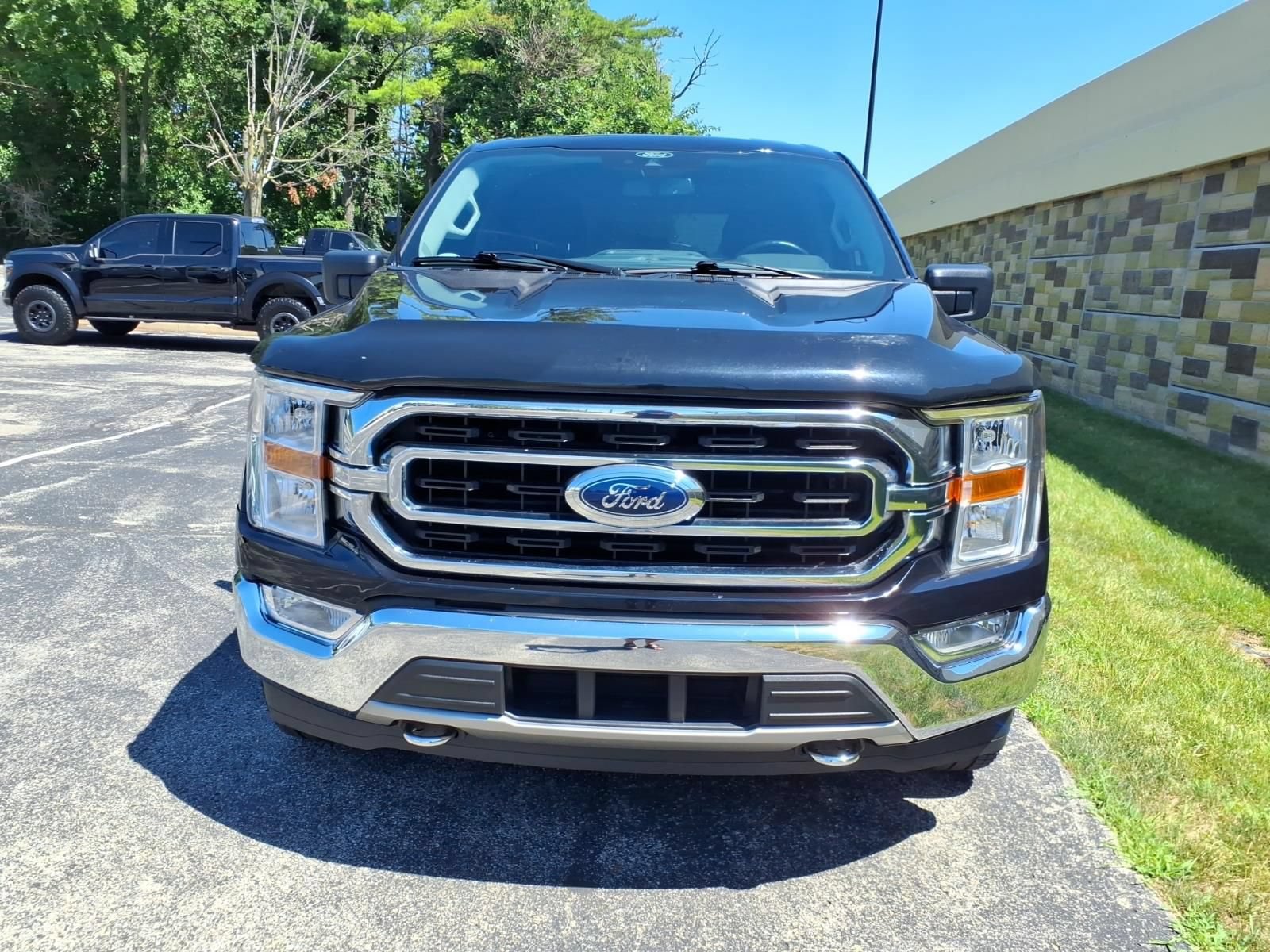 Used 2021 Ford F150 XLT w/ Equipment Group 301A Mid AWD/4WD image 3