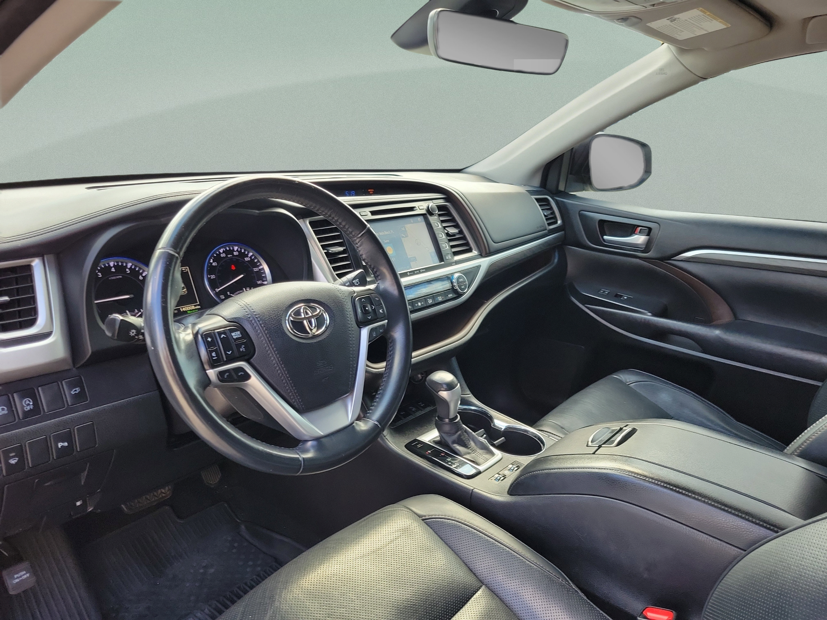 Used 2017 Toyota Highlander Limited w/ Protection Package #3 AWD/4WD image 23