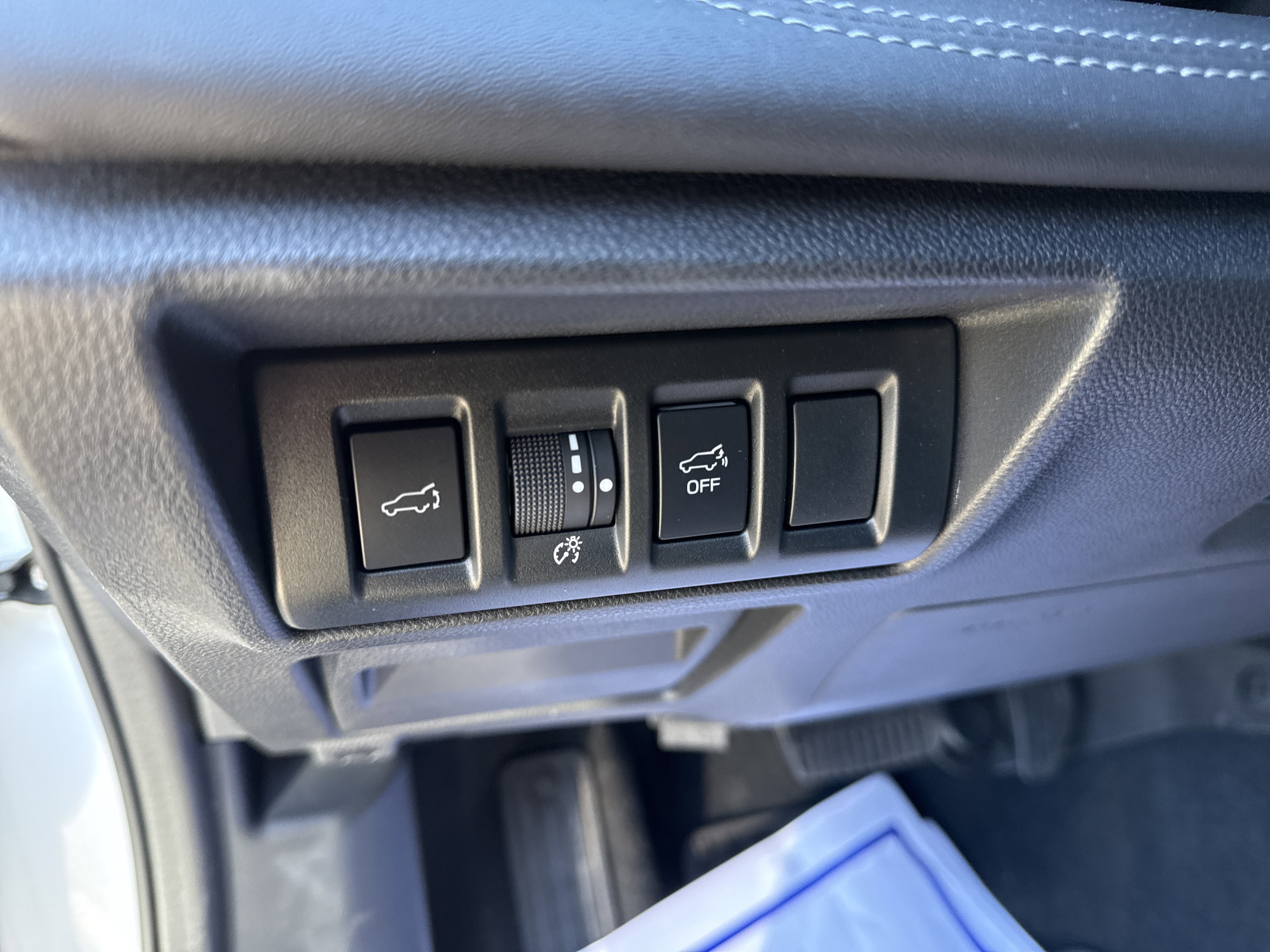 Used 2023 Subaru Outback Limited image 16