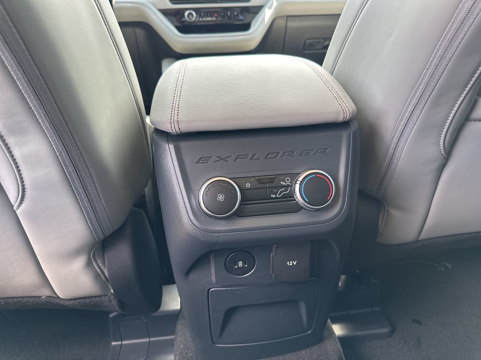 New 2026 Ford Explorer Active w/ Active Comfort Package RWD image 14