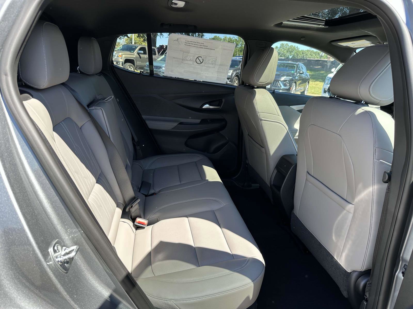 New 2025 Buick Envista Avenir image 12