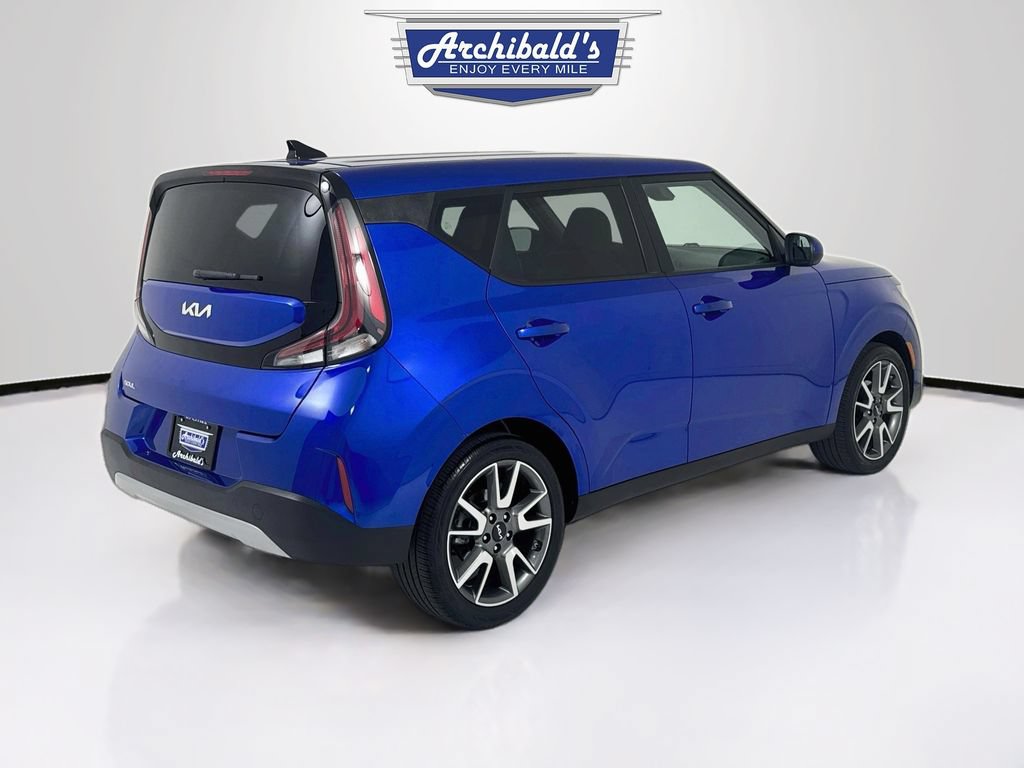 Used 2024 Kia Soul EX w/ Option Group 015 FWD image 8