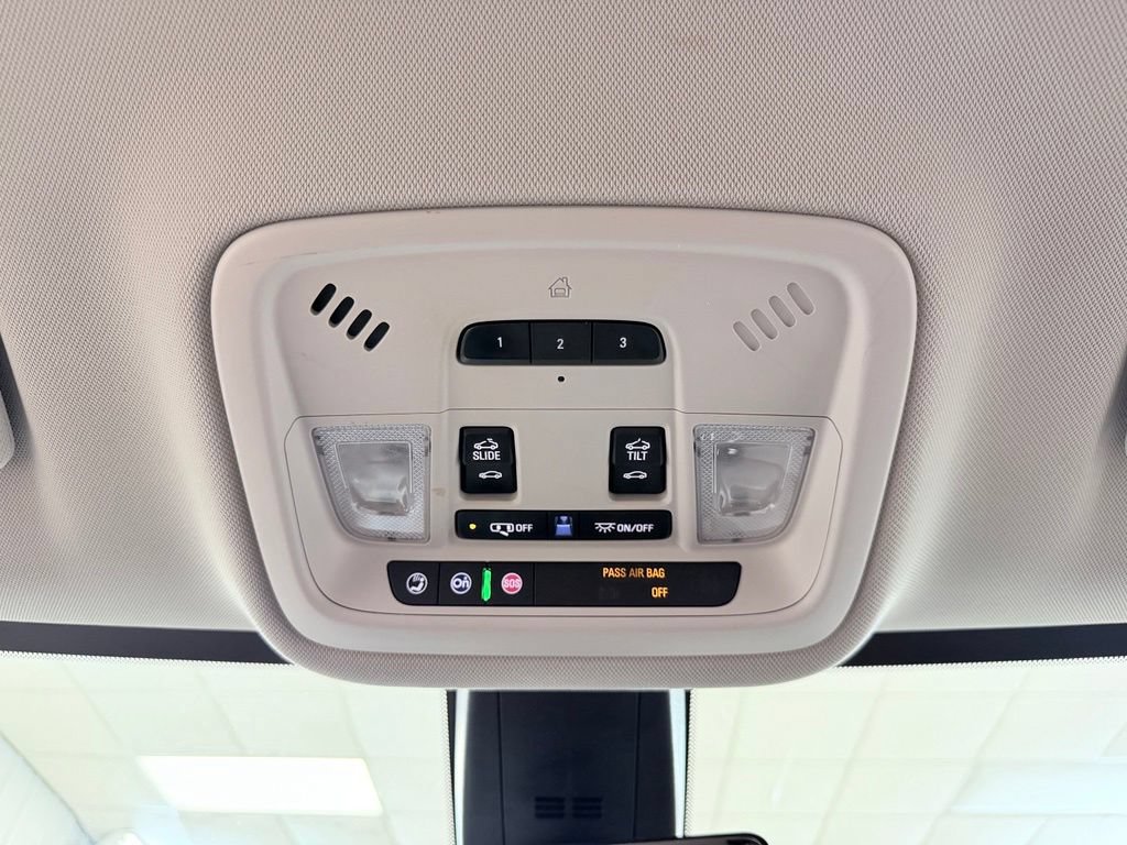 Used 2019 Chevrolet Traverse LT w/ LT Premium Package FWD image 56