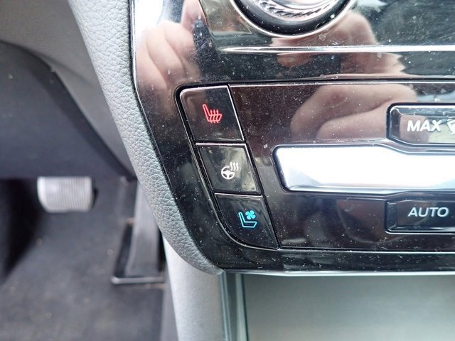 Certified 2022 Ford Explorer Limited w/ Equipment Group 301A image 25