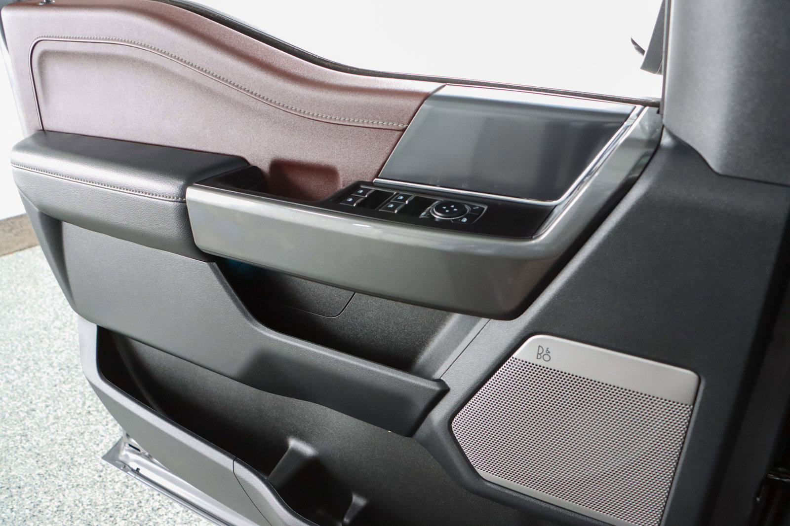 Used 2023 Ford F150 Lariat w/ Equipment Group 502A High image 25