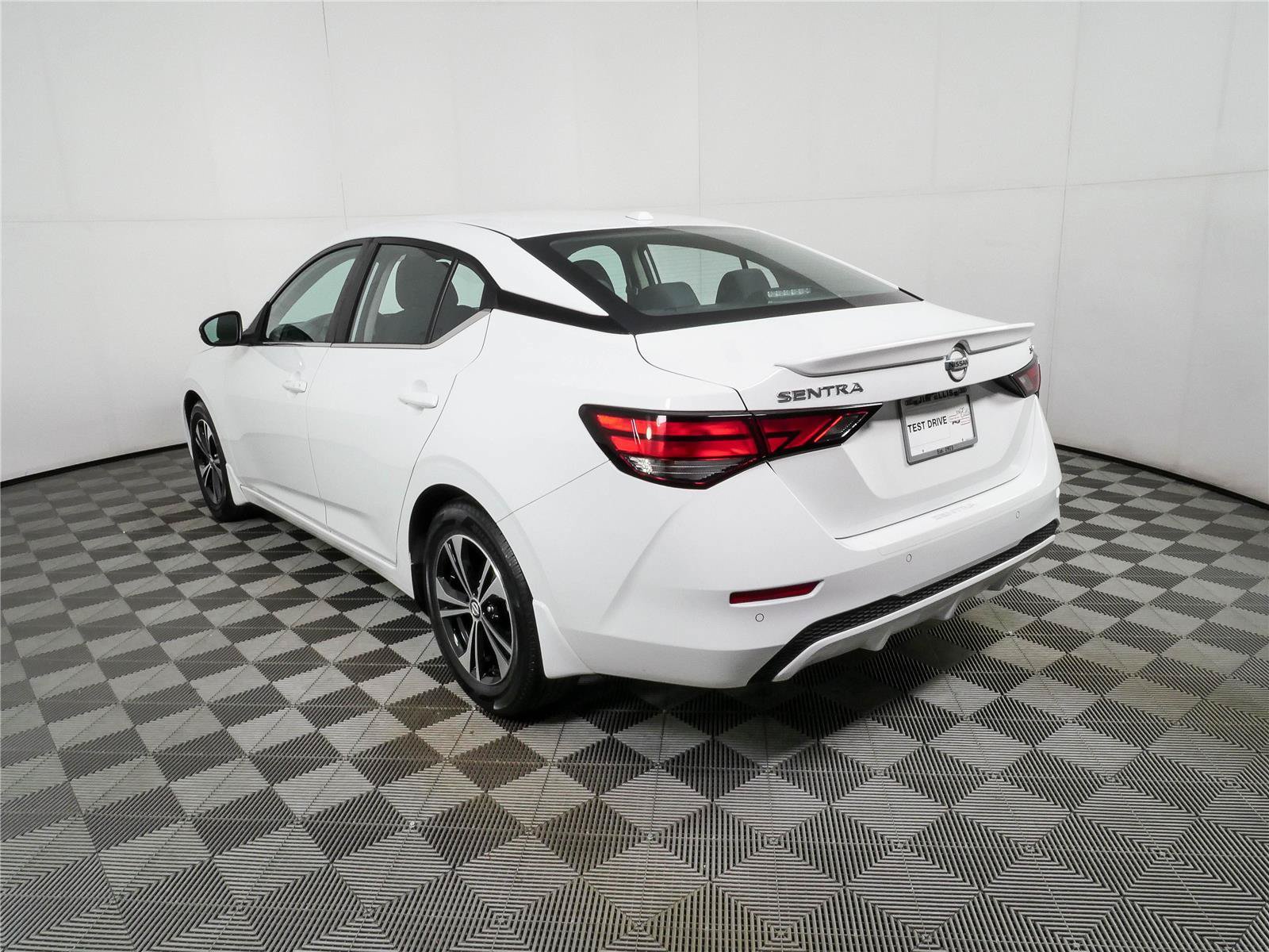 Used 2023 Nissan Sentra SV FWD image 27