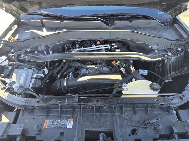 Used 2025 Ford Explorer ST-Line w/ ST-Line Street Pack image 32