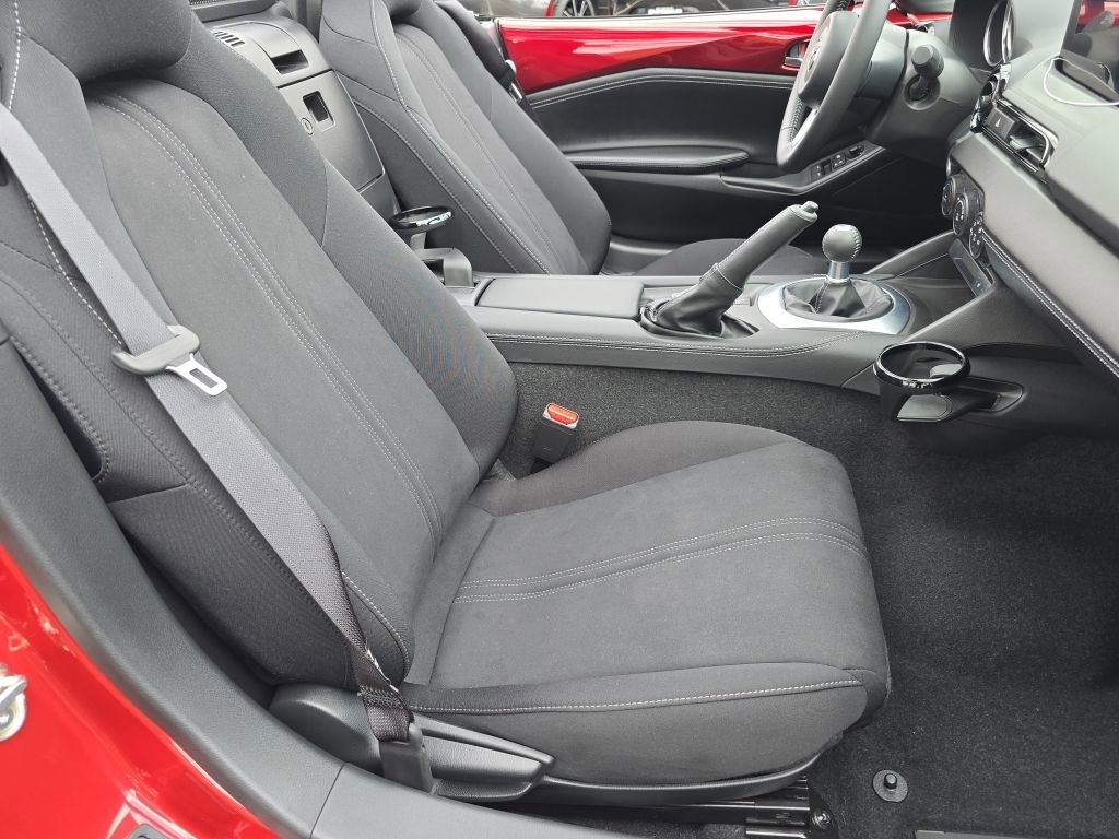New 2026 MAZDA MX-5 Miata Club w/ Weather Package RWD image 12
