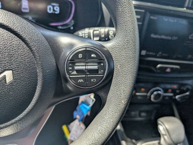 Used 2024 Kia Soul LX w/ LX Technology Package FWD image 17