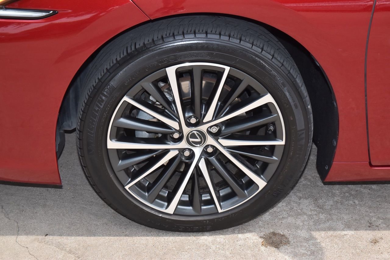 Used 2023 Lexus ES 350 w/ Premium Package FWD image 37