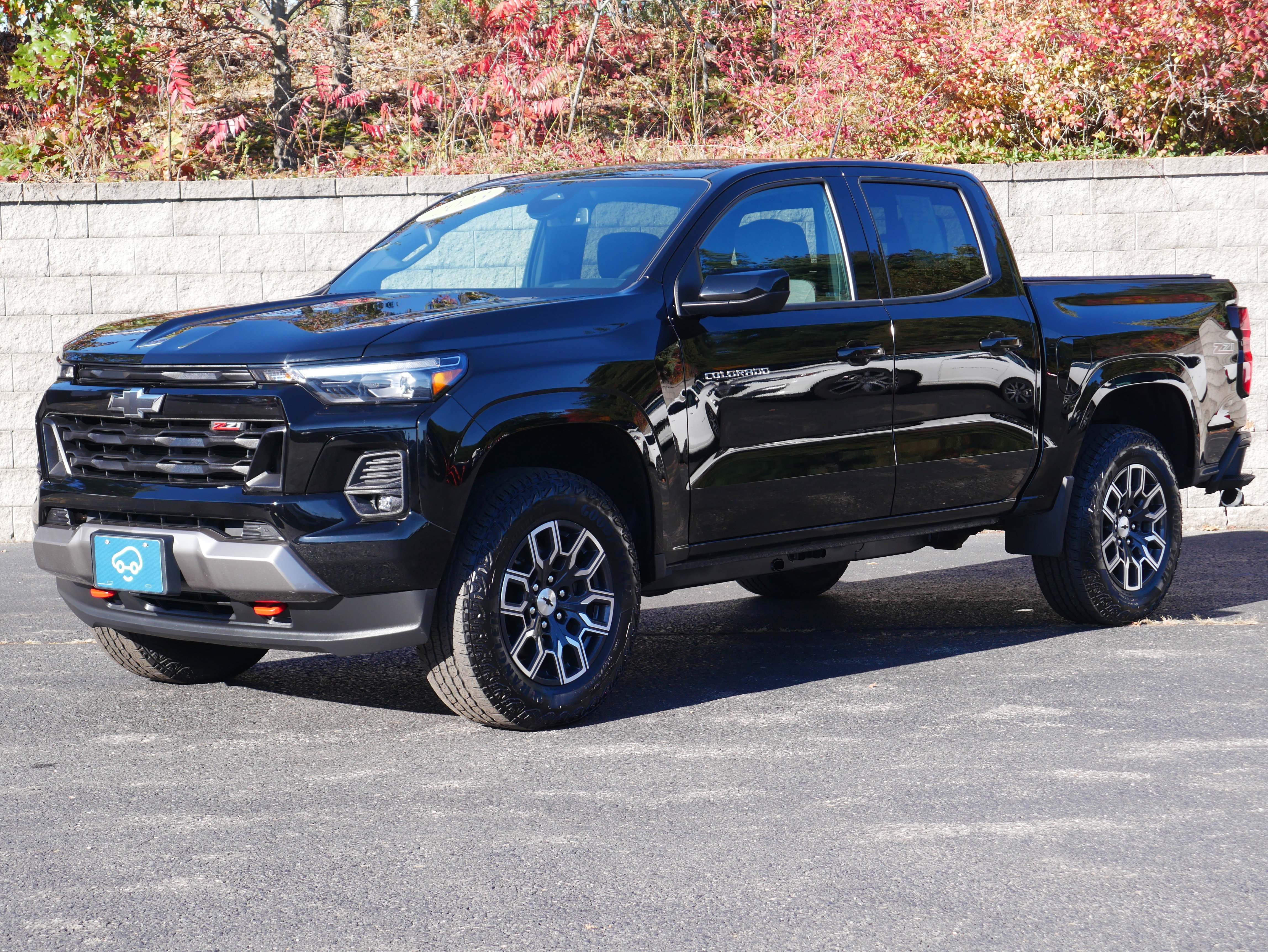 Used 2023 Chevrolet Colorado Z71 w/ Z71 Convenience Package 2 AWD/4WD image 1