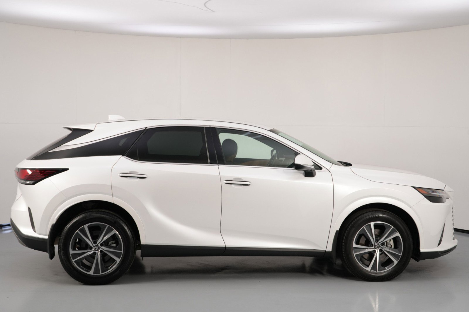 Used 2025 Lexus RX 350 FWD image 54