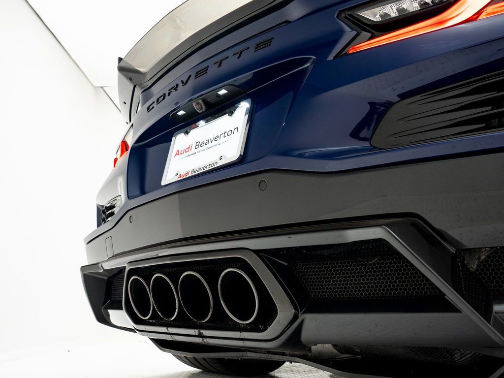 Used 2025 Chevrolet Corvette Z06 w/ Battery Protection Package image 31