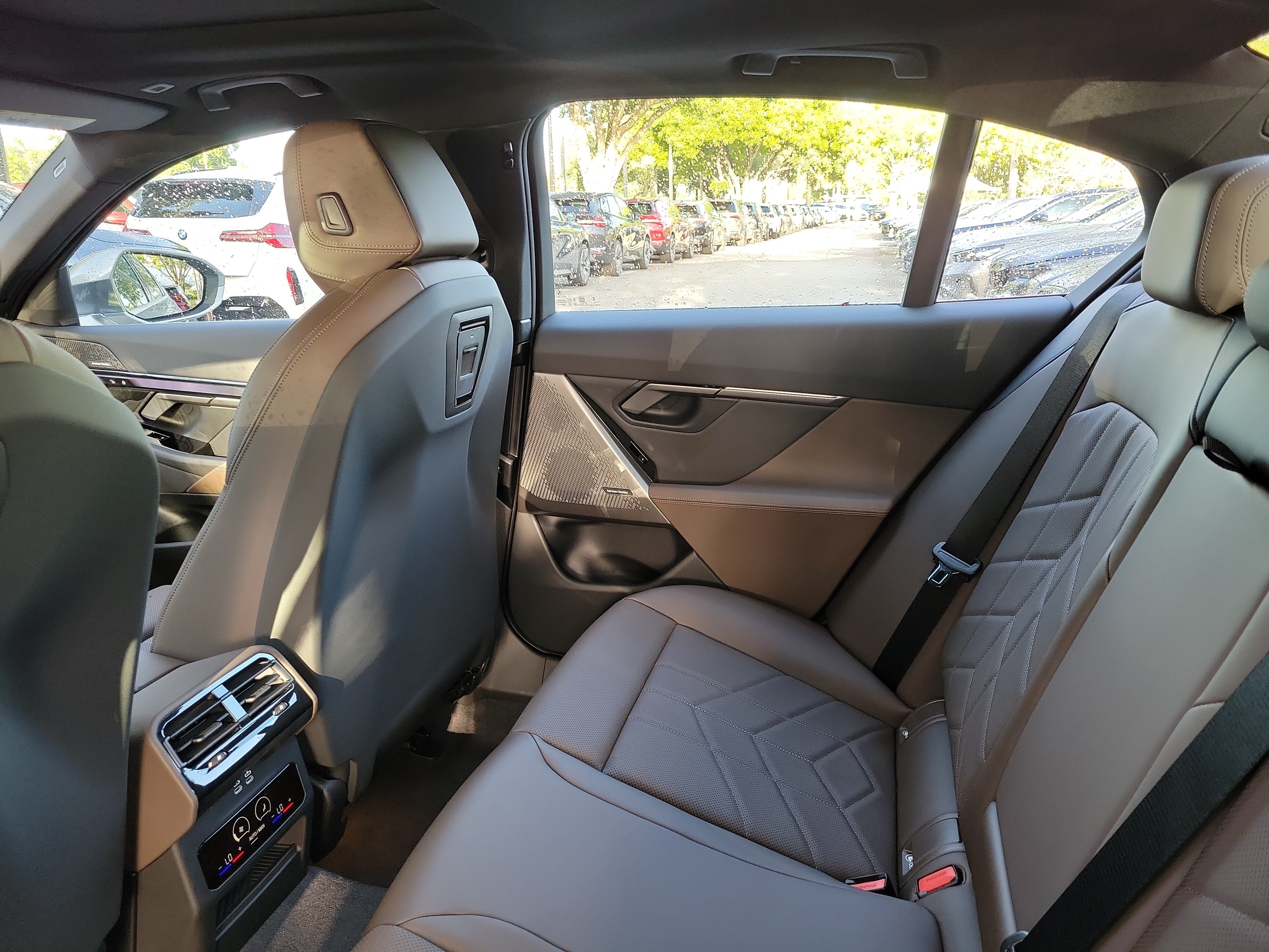 New 2027 BMW 530i w/ Premium Package RWD image 9
