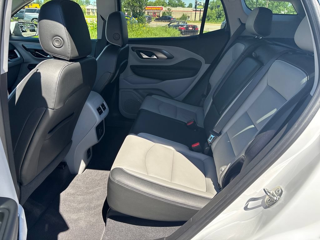 Used 2023 GMC Terrain SLT w/ Tech Package AWD/4WD image 28