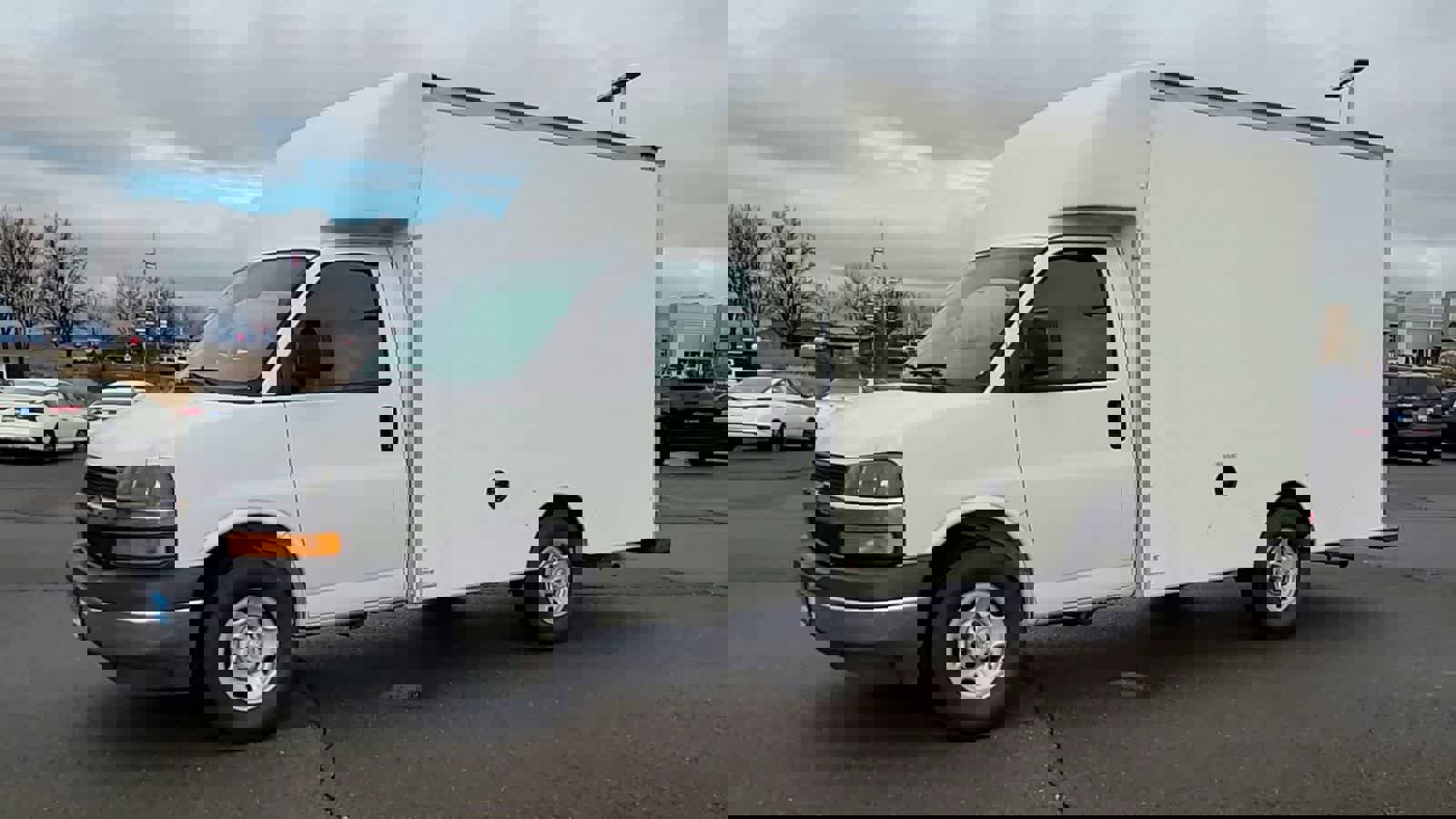 Used 2019 Chevrolet Express 3500 Work Van w/ Power Convenience Package image 4