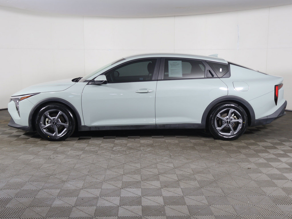 Used 2025 Kia K4 FWD image 16