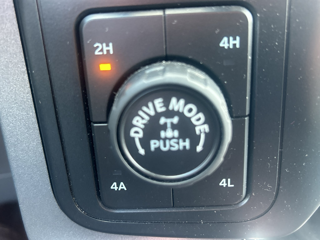 Used 2022 Ford F150 Lariat w/ Equipment Group 502A High AWD/4WD image 33